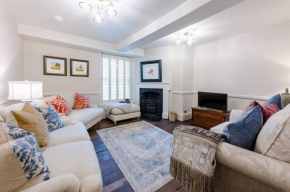 Pass the Keys 3 Bedroom Home in the Heart of Ludlow with Parking